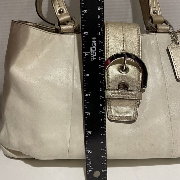 Coach F18751 Soho East West Ivory & Gold  Shoulder Hand Bag Purse Buckle Charm - Picture 11 of 16